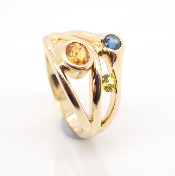 Yellow Gold Orange Blue Yellow Australian Sapphire Ring