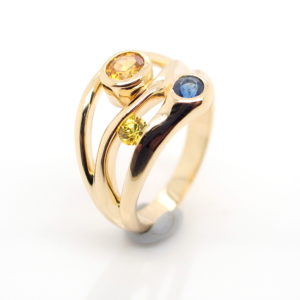 Yellow Gold Orange Blue Yellow Australian Sapphire Ring