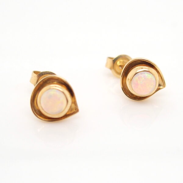 Blue Green Pink Yellow Gold Solid Australian Crystal Opal Stud Earrings
