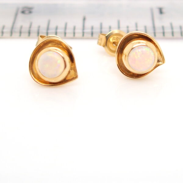 Blue Green Pink Yellow Gold Solid Australian Crystal Opal Stud Earrings