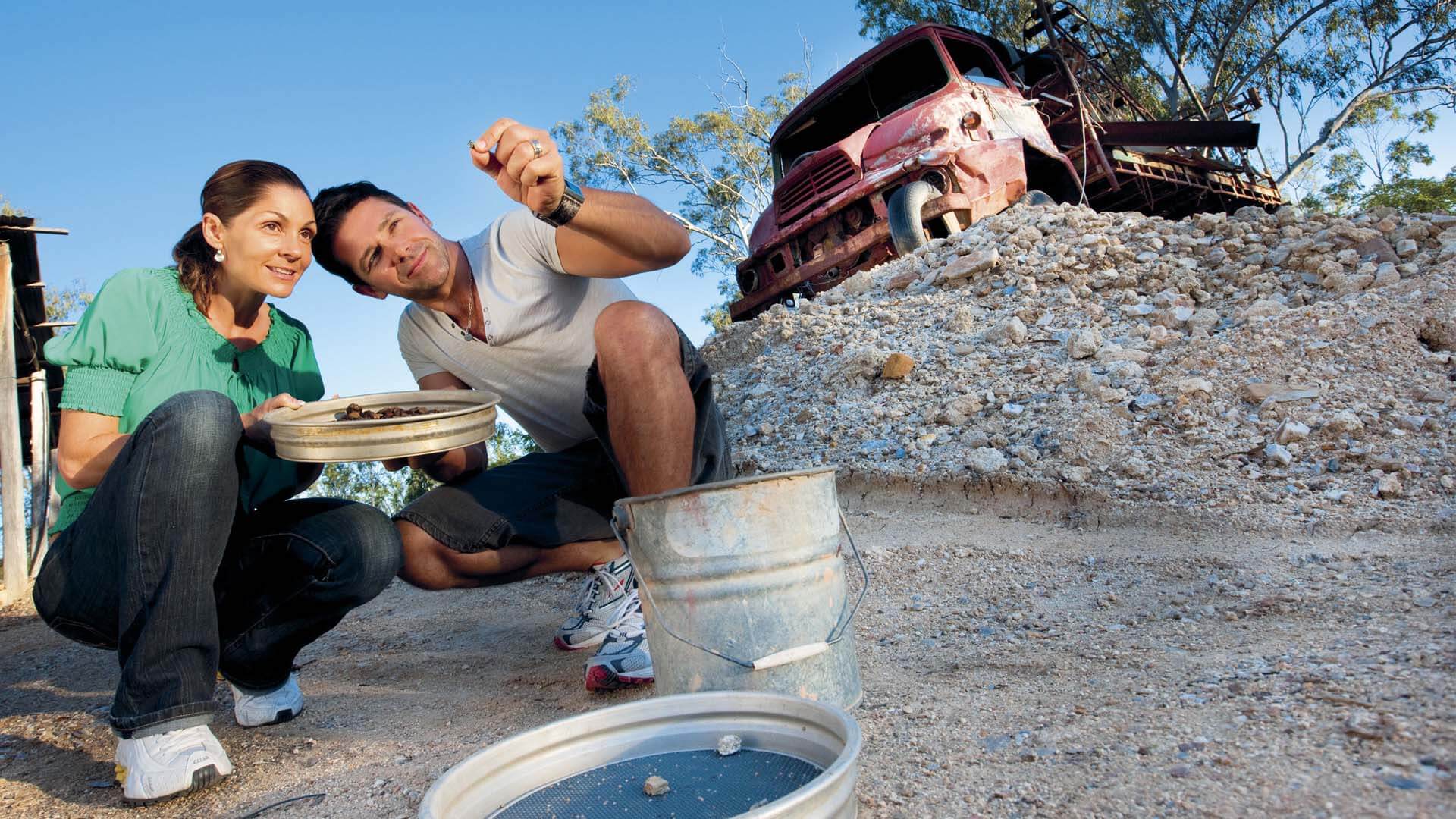 7 Gem Fossicking Facts that You Should Know this 2022