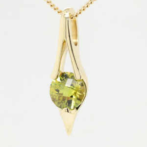 Yellow Green Yellow Gold Australian Sapphire Necklace Pendant