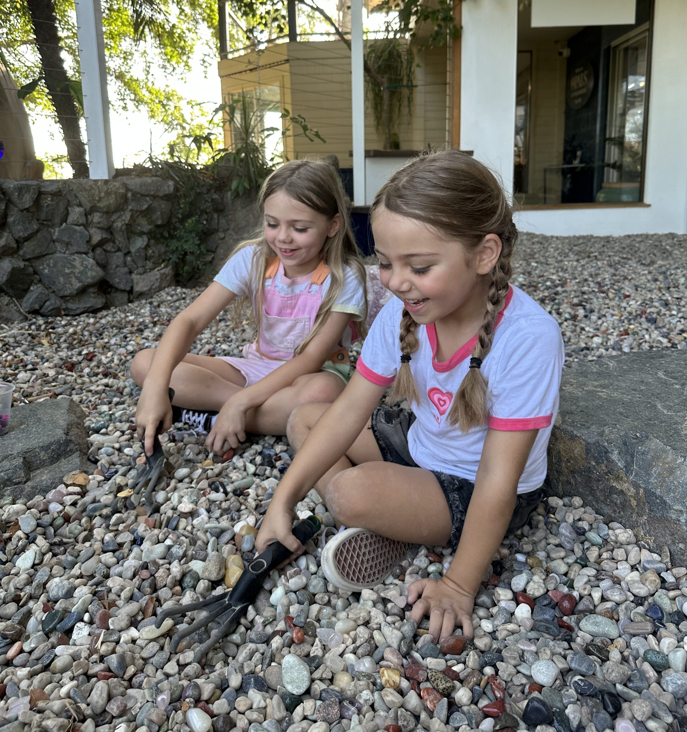 Scratch Patch Gem Fossicking Opals Down Under