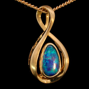 Yellow Gold Blue Green Doublet Opal Pendant.