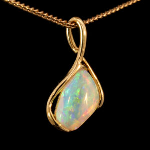 Yellow Gold Blue Green Yellow Orange Purple Solid Australian Crystal Opal Pendant Necklace