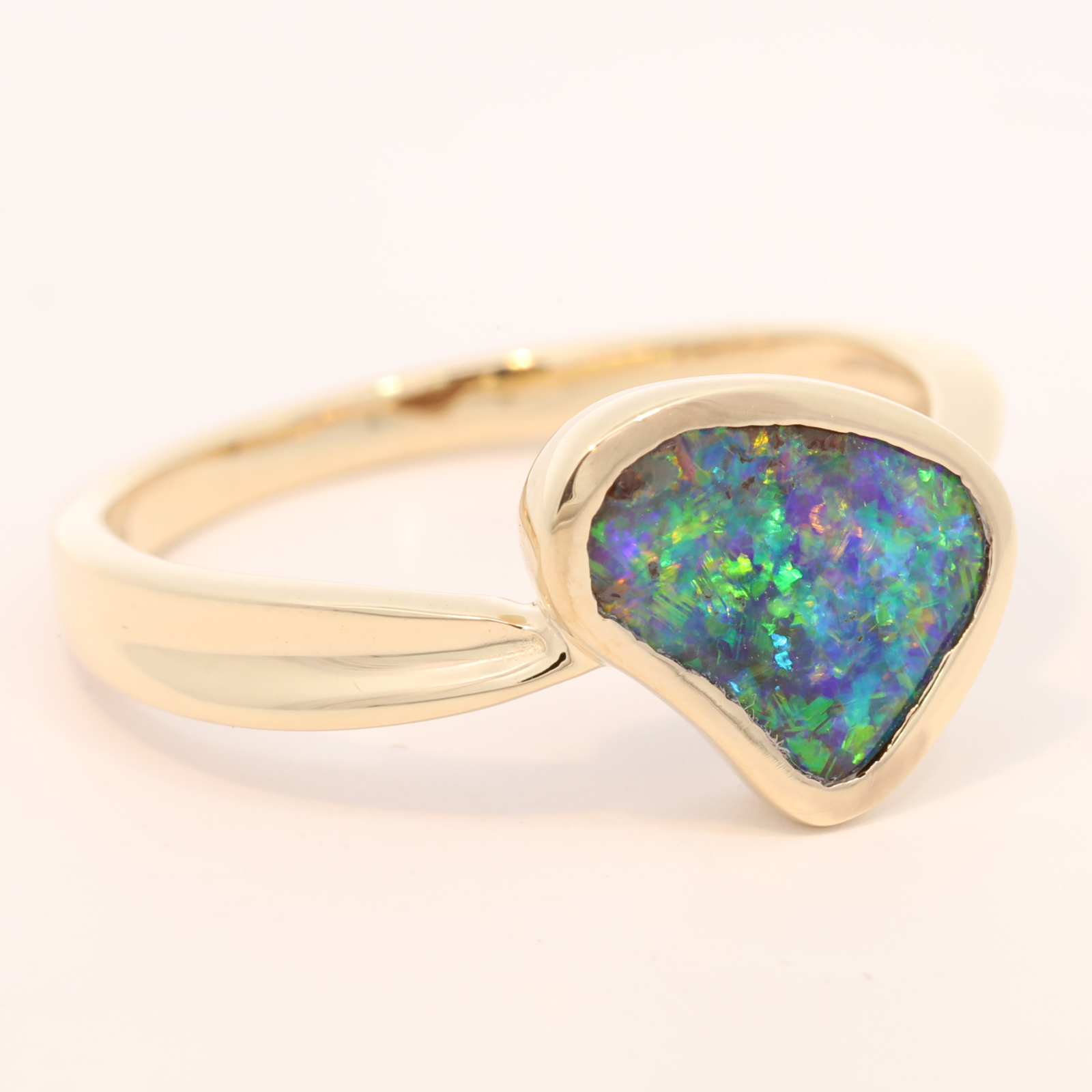 Yellow Gold Blue Green Yellow Orange Red Boulder Opal Ring
