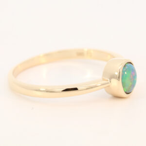 Yellow Gold Blue Green Yellow Orange Crystal Opal Ring