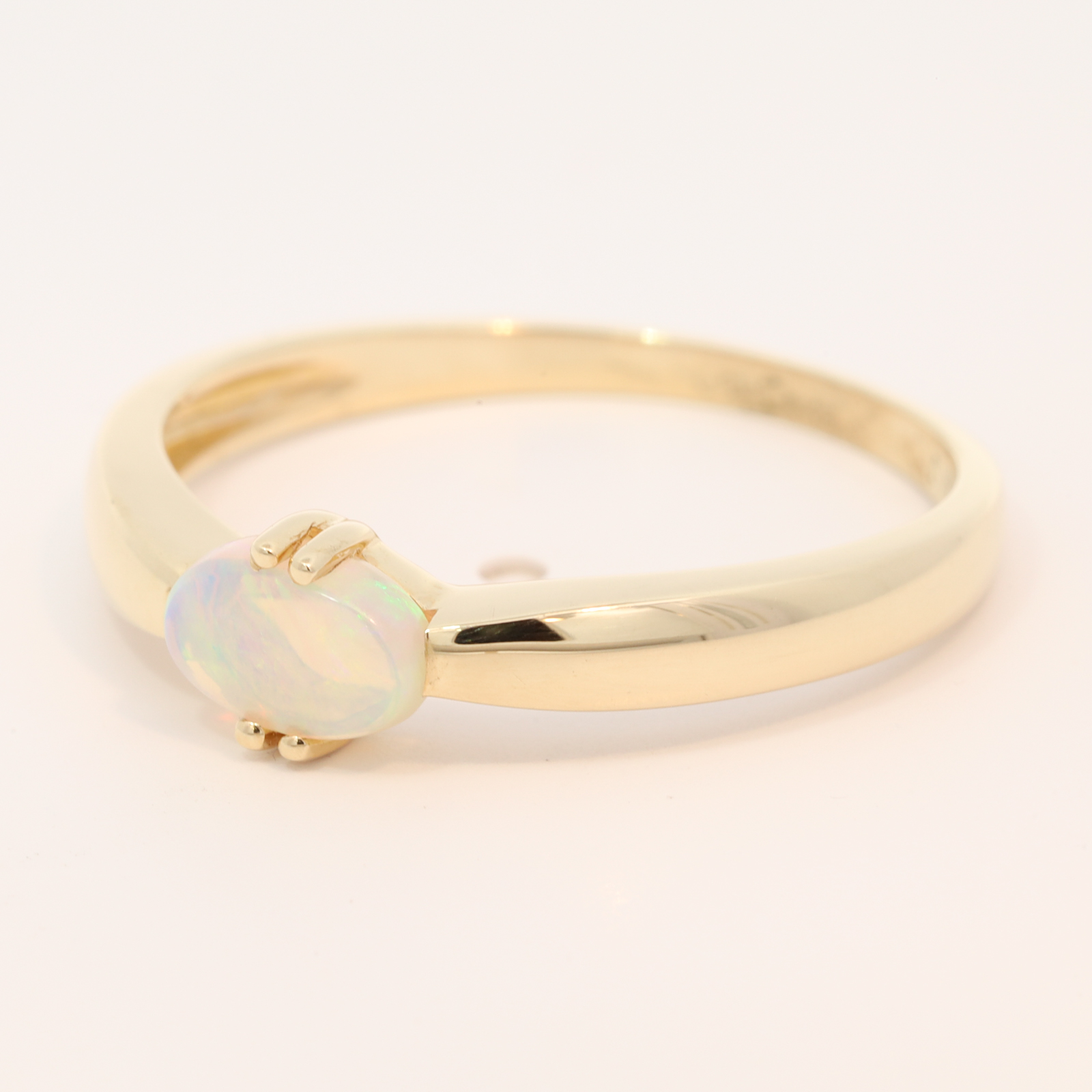 Yellow Gold Green Yellow Orange Crystal Opal Ring