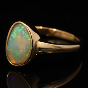 Yellow Gold Blue Green Yellow Orange Crystal Opal Ring