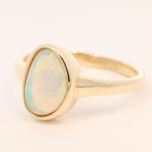 Yellow Gold Blue Green Yellow Orange Crystal Opal Ring
